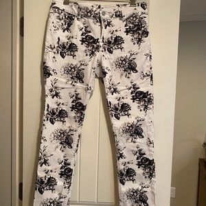 White House Black Market jeans pants flowered 6